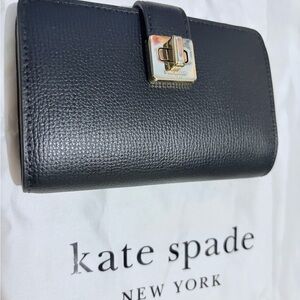 🆕 Kate Spade Medium Bifold Wallet in Black